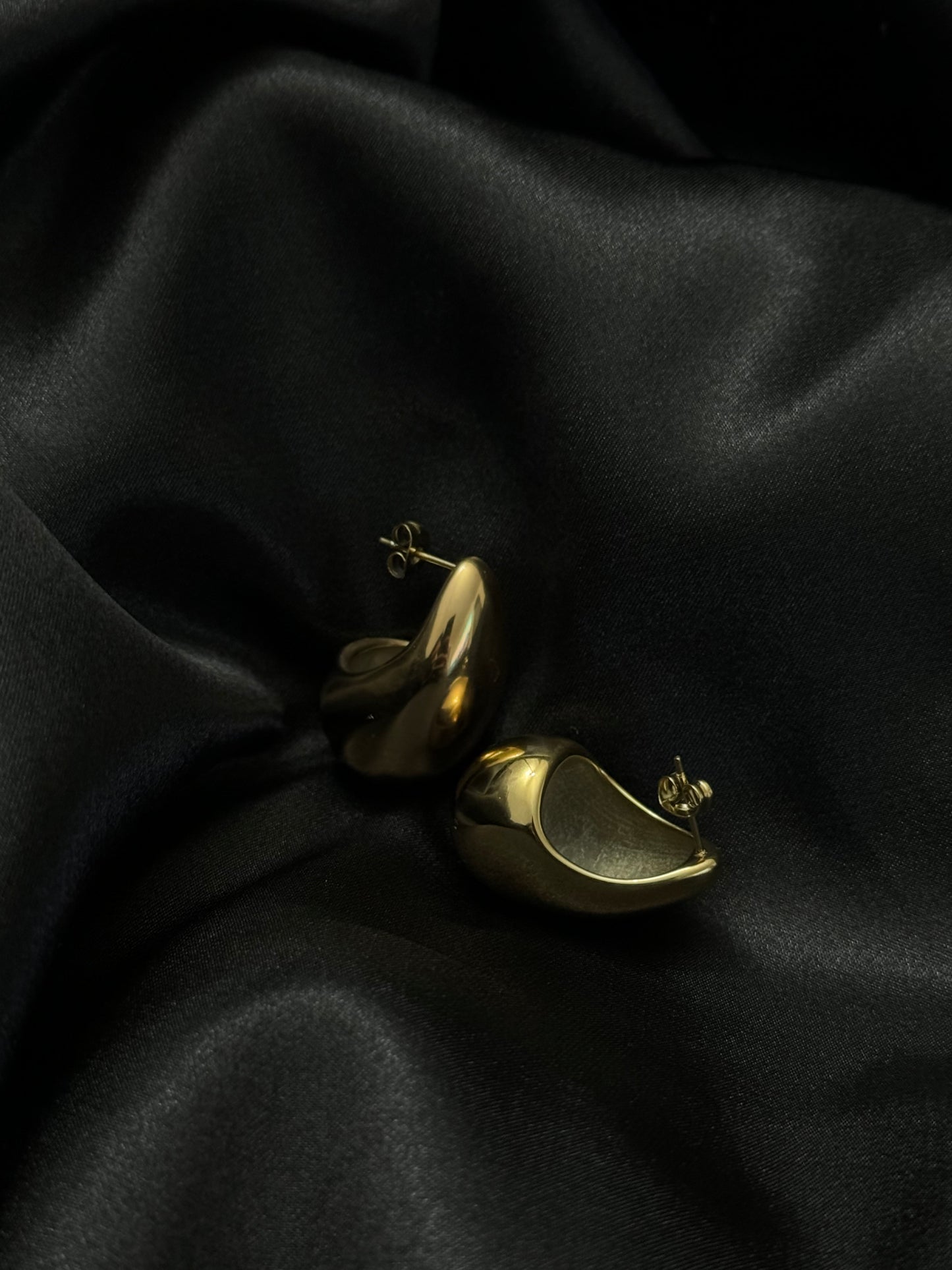 Hollow Teardrop Earrings